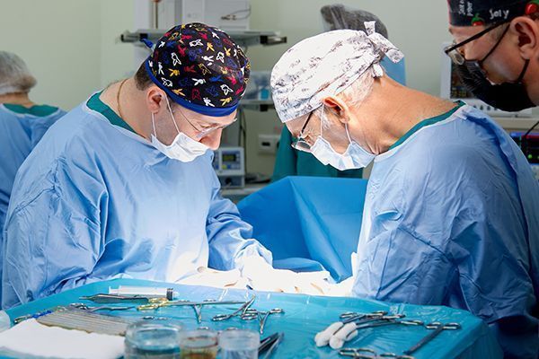 В ММЦ "УРО-ПРО" проведены четыре операции эндофаллопротезирования